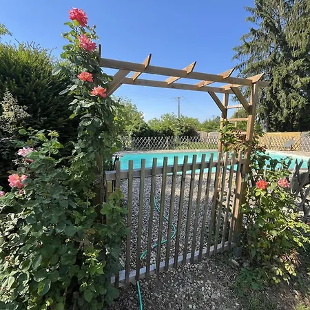 Le Pigeonnier Piscine Privee Proche De Sarlat Marcillac-Saint-Quentin